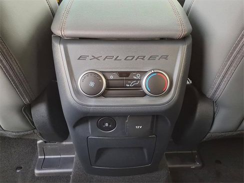 New 2026 Ford Explorer Active image 4