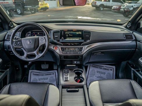 Used 2023 Honda Passport EX-L image 16