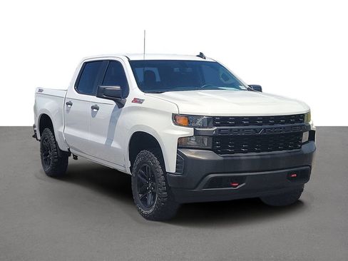 Used 2019 Chevrolet Silverado 1500 Custom Trail Boss w/ Custom Convenience Package AWD/4WD image 2