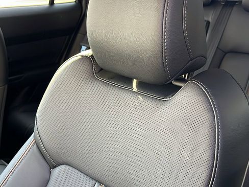 Used 2025 MAZDA CX-50 AWD 2.5 Hybrid w/ Premium Pkg image 19