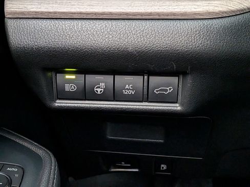 Certified 2024 Toyota Grand Highlander Limited image 18