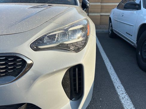 Used 2022 Kia Stinger GT-Line AWD/4WD image 8