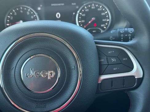 Certified 2023 Jeep Renegade Trailhawk AWD/4WD image 25