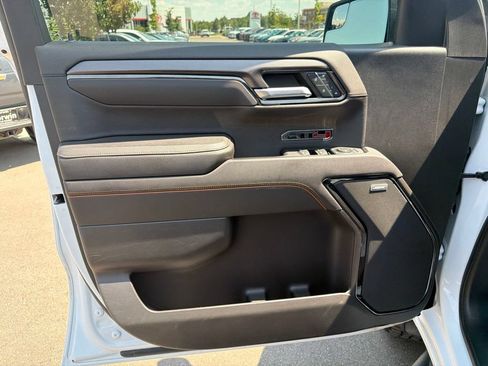 Used 2022 GMC Sierra 1500 AT4 w/ AT4 Preferred Package AWD/4WD image 22