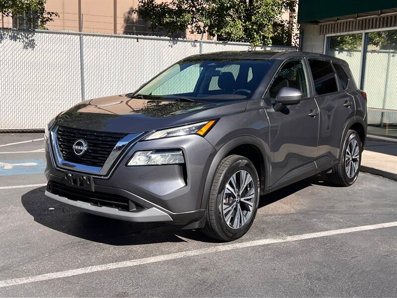 Used 2023 Nissan Rogue SV AWD/4WD image 3