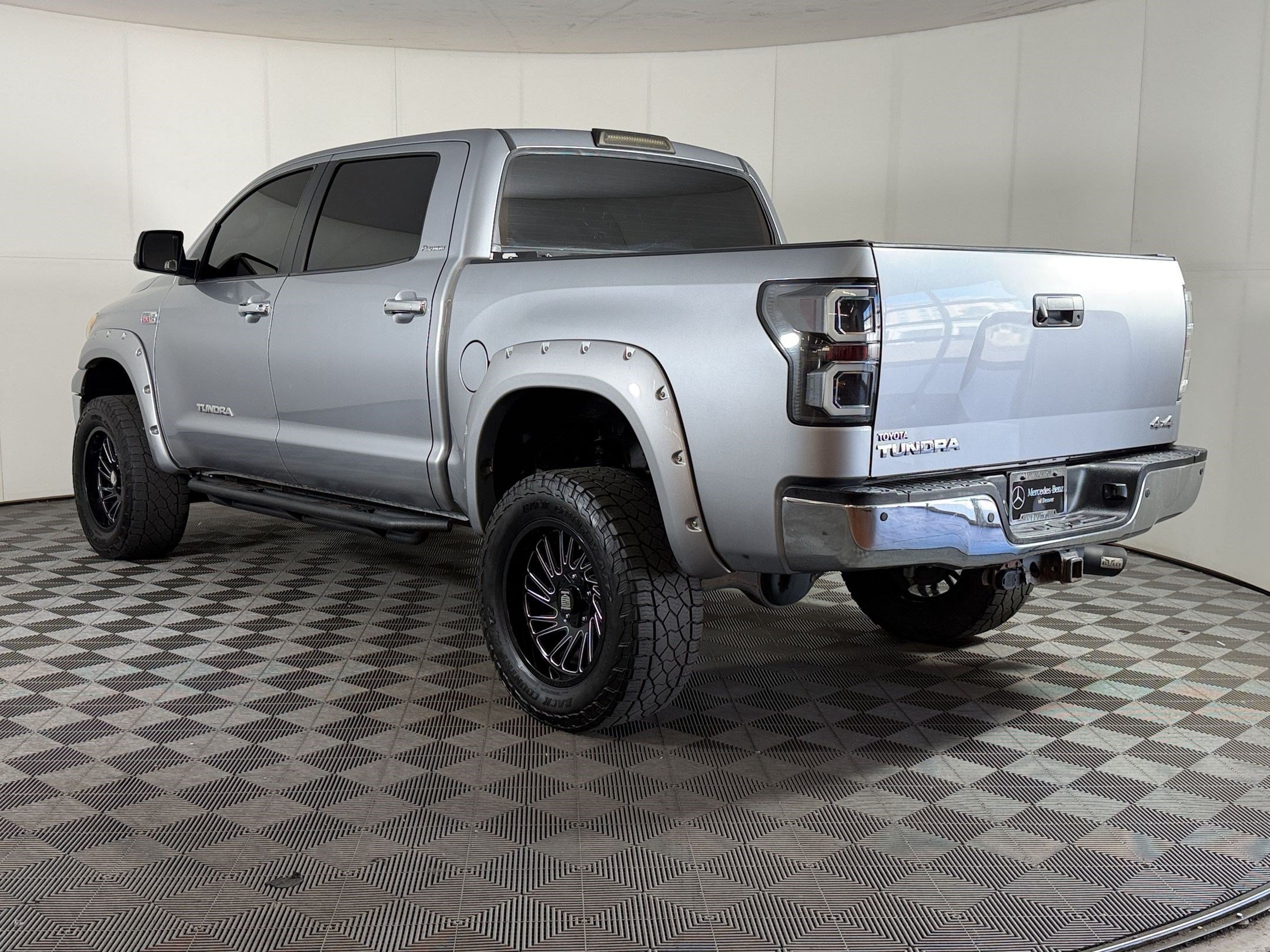 Used 2012 Toyota Tundra Limited w/ Platinum Pkg AWD/4WD image 3