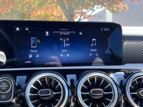 Certified 2025 Mercedes-Benz CLA 250 4MATIC image 23