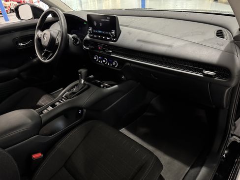 Used 2024 Honda HR-V LX image 37
