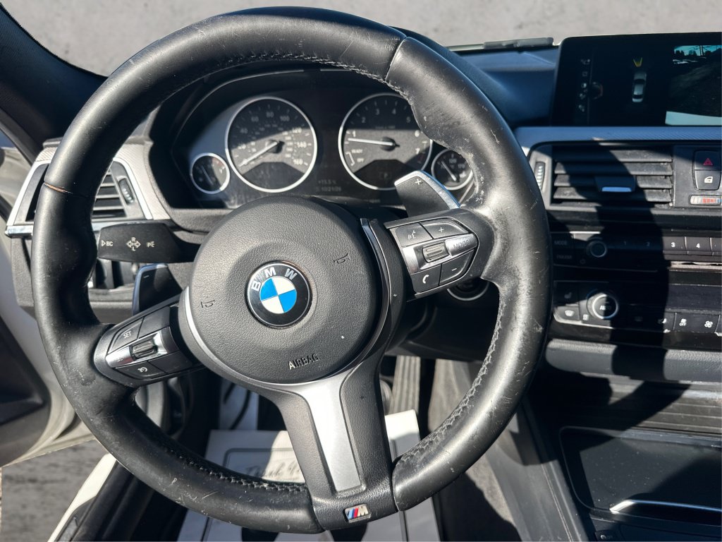 Used 2017 BMW 330i xDrive Sedan AWD/4WD image 27