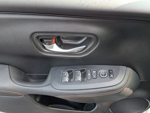 Used 2024 Honda HR-V Sport image 14