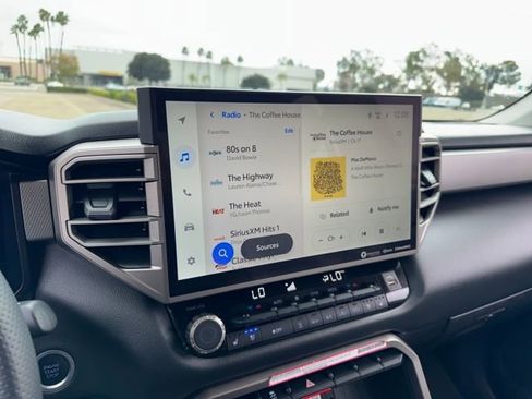 Used 2024 Toyota Tundra Limited image 11