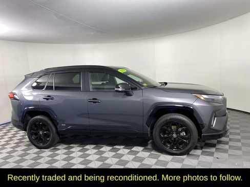 Used 2023 Toyota RAV4 XSE AWD/4WD image 10