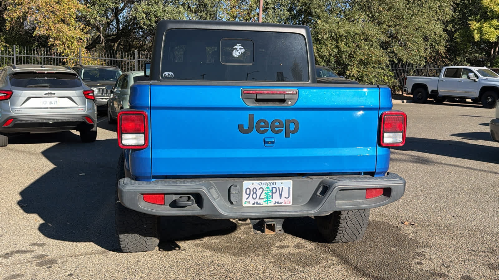 Used 2023 Jeep Gladiator Sport AWD/4WD image 6
