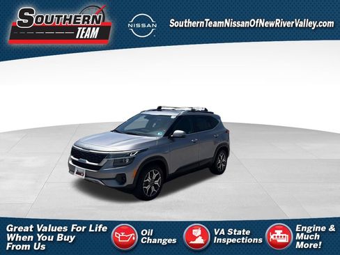 Used 2022 Kia Seltos EX AWD/4WD image 1