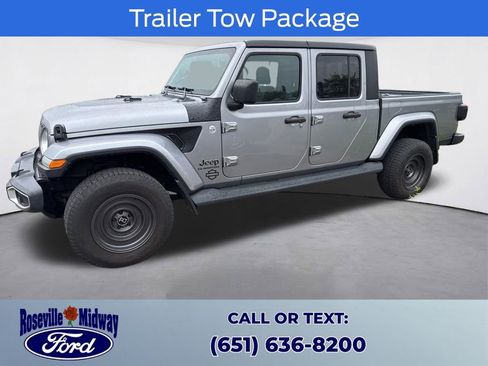 Used 2020 Jeep Gladiator Overland AWD/4WD image 4