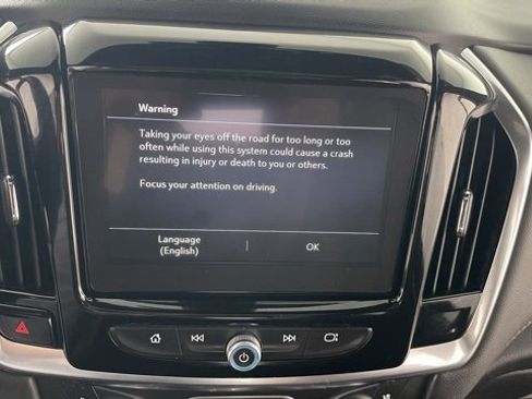 Used 2024 Chevrolet Traverse High Country image 39