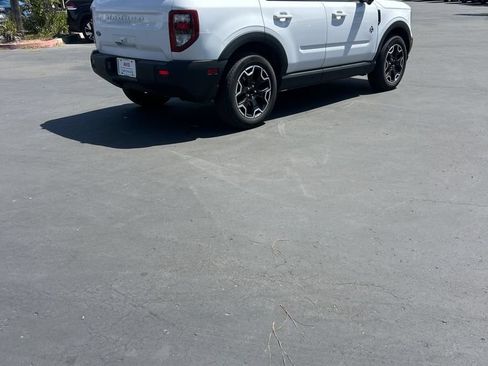 Used 2025 Ford Bronco Sport Outer Banks w/ Outer Banks Tech Package+ AWD/4WD image 7
