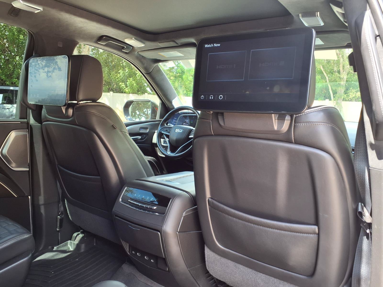 Certified 2023 Cadillac Escalade Sport Platinum w/ LPO, ONYX Package AWD/4WD image 13