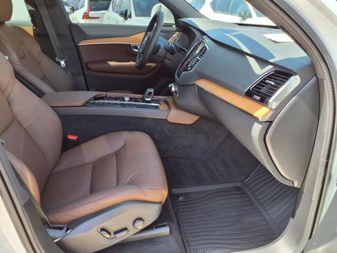 Certified 2024 Volvo XC90 B5 Plus image 11