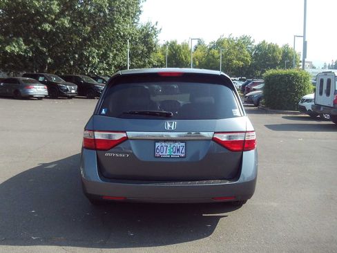 Used 2013 Honda Odyssey EX image 4