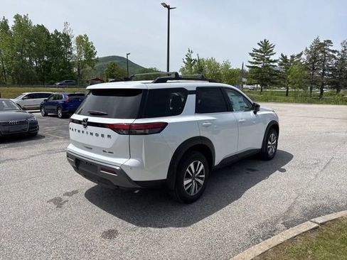 New 2026 Nissan Pathfinder SL AWD/4WD image 18