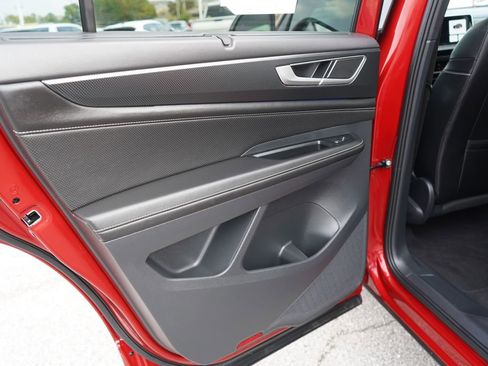 Used 2025 Volkswagen Atlas Cross Sport SEL R-Line image 28