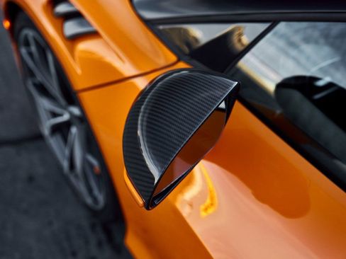 Used 2025 McLaren Artura Spider RWD image 13