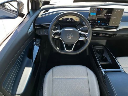 Used 2024 Volkswagen ID.4 Pro S image 11