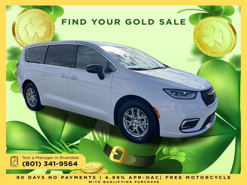 New 2026 Chrysler Pacifica Select image 7