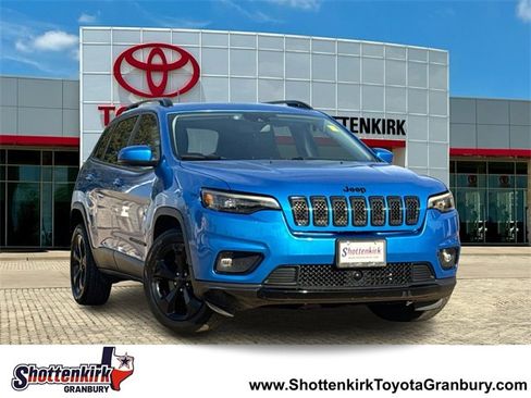 Used 2021 Jeep Cherokee Latitude Plus image 1