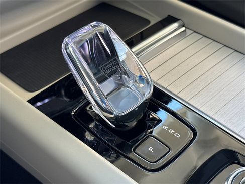 New 2026 Volvo XC60 B5 Ultra w/ Protection Package Premier image 21