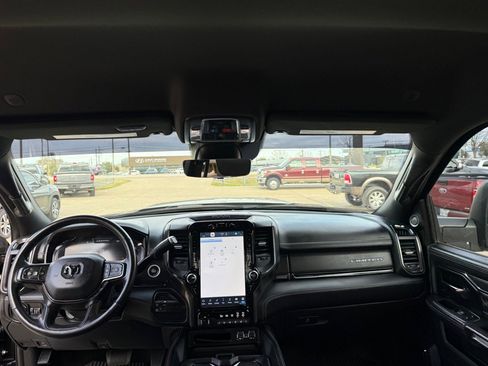 Used 2024 RAM 3500 Limited image 25