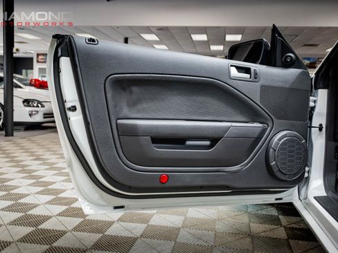 Used 2008 Ford Mustang GT RWD image 15