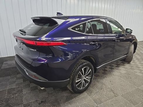 Used 2021 Toyota Venza LE AWD/4WD image 10