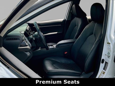 Used 2022 Toyota Camry XSE w/ Navigation Package FWD image 20