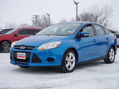 Used 2014 Ford Focus SE w/ SE Winter Package image 7