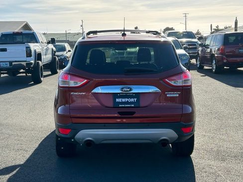 Used 2014 Ford Escape Titanium w/ Equipment Group 401A FWD image 6