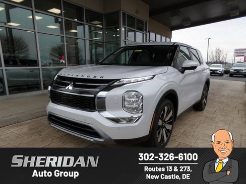 New 2026 Mitsubishi Outlander SE image 1