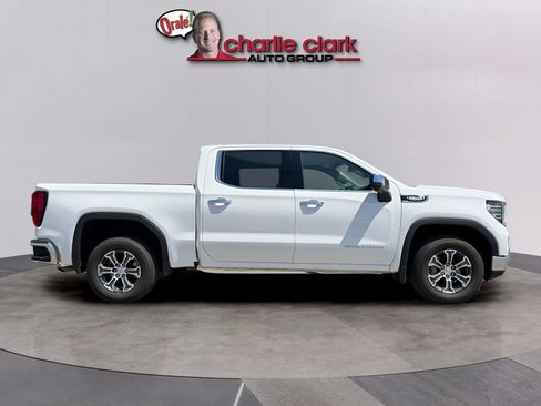 Used 2025 GMC Sierra 1500 SLT RWD image 7