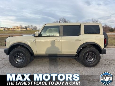 New 2025 Ford Bronco Outer Banks w/ Sasquatch Package image 30