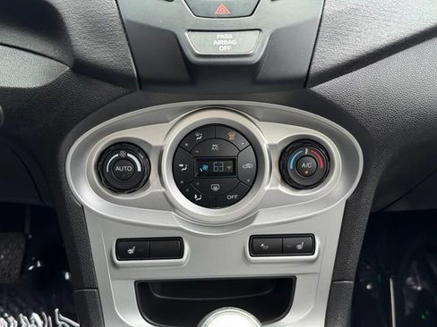 Used 2018 Ford Fiesta SE w/ Cold Weather Package FWD image 13