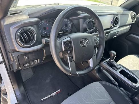 Used 2023 Toyota Tacoma TRD Off-Road AWD/4WD image 33