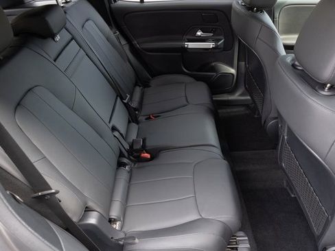 Certified 2025 Mercedes-Benz GLB 250 4MATIC image 19