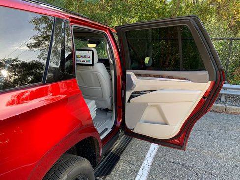 Used 2025 Cadillac Escalade Sport Platinum w/ LPO, Floor Liner Package image 16