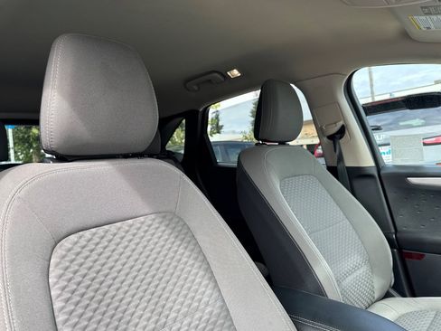 Used 2020 Ford Escape SE image 33