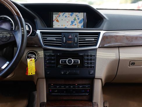 Used 2013 Mercedes-Benz E 350 4MATIC Sedan w/ Premium 1 Pkg image 36