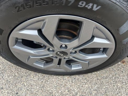 Certified 2024 Kia Seltos S FWD image 41