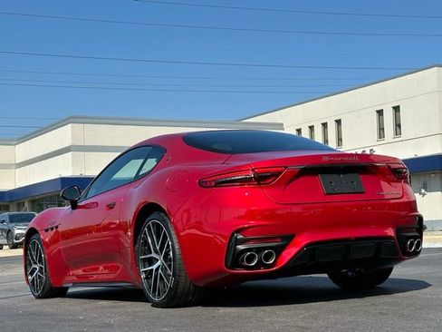 Used 2024 Maserati GranTurismo Trofeo AWD/4WD image 12