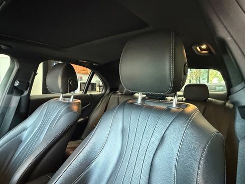 Used 2019 Mercedes-Benz E 300 image 8