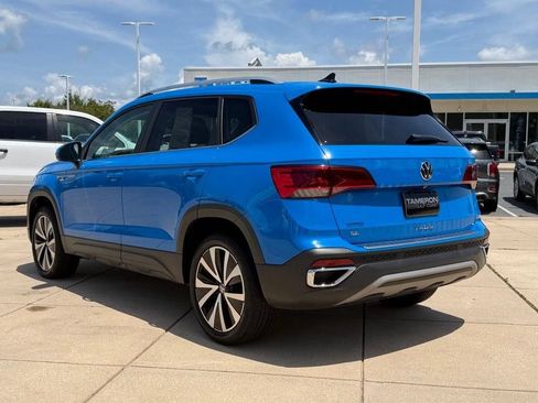 Used 2023 Volkswagen Taos SE FWD image 6